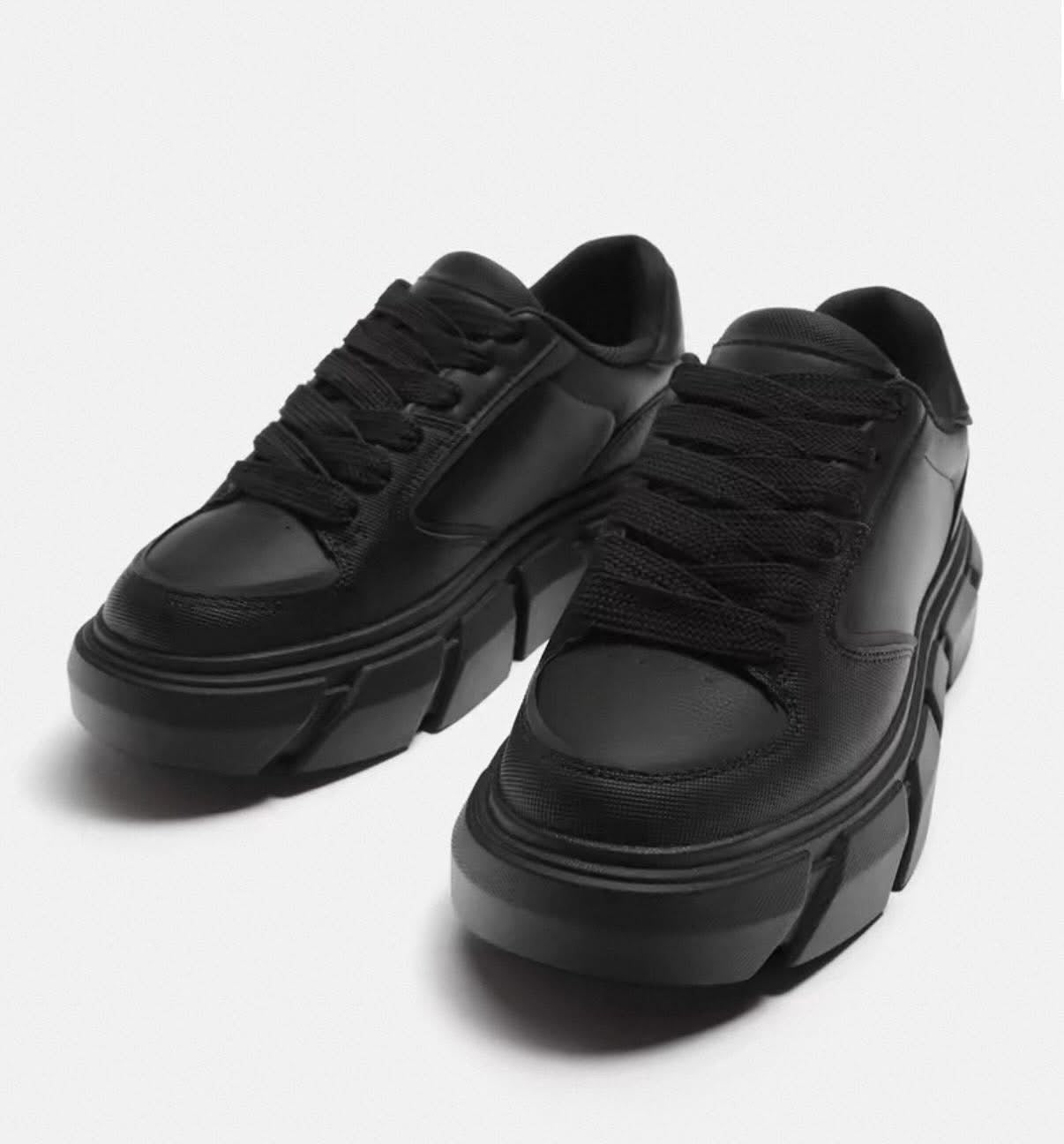 Sneakers Collection / ZARA italia-Pagnia 2 E-Plaza store
